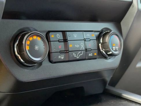 Used 2022 Ford F350 XLT w/ XLT Premium Package AWD/4WD image 22