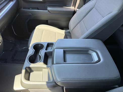Used 2024 Chevrolet Silverado 1500 LT AWD/4WD image 14