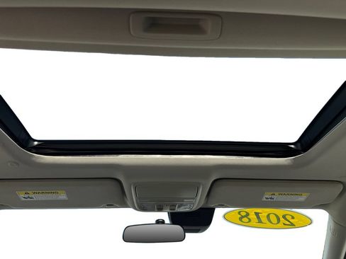 Used 2018 Honda Accord EX image 10