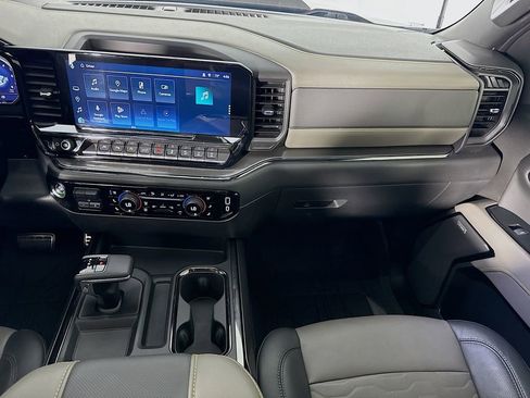 Used 2023 Chevrolet Silverado 1500 ZR2 image 26