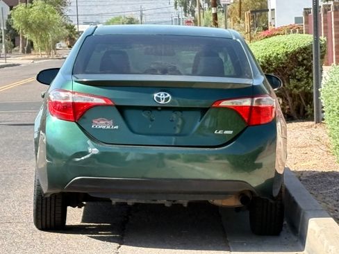 Used 2014 Toyota Corolla LE FWD image 5