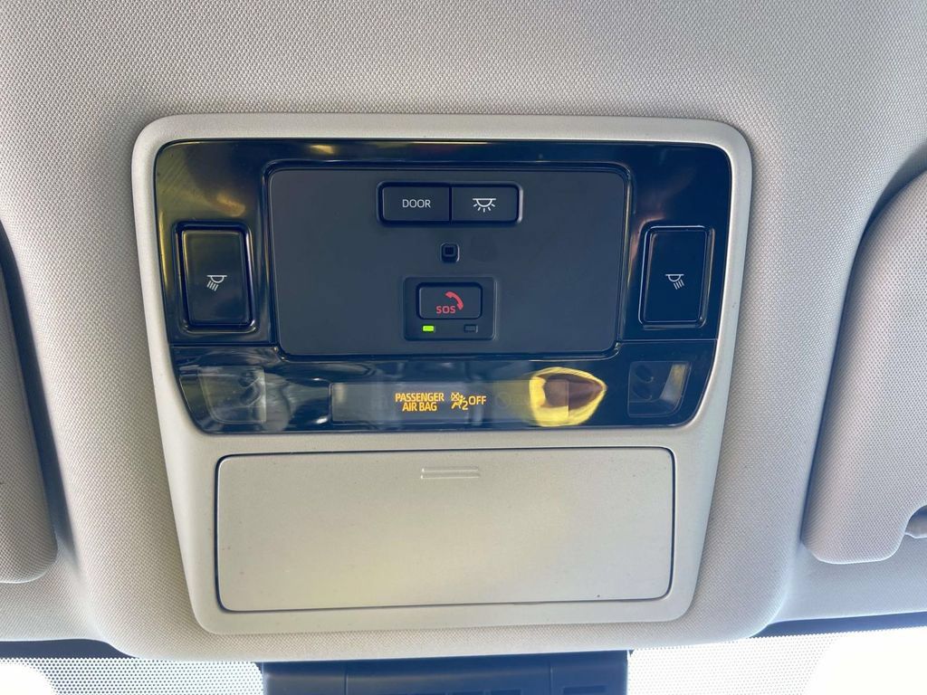 Used 2025 Toyota Grand Highlander FWD image 23