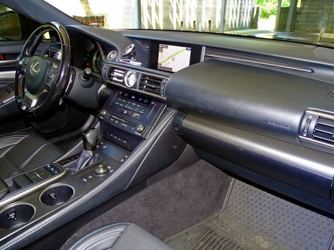 Used 2017 Lexus RC 300 F Sport image 16