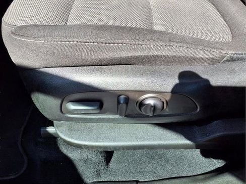 Used 2023 Chevrolet Traverse LT w/ Rear Camera Mirror Package AWD/4WD image 17