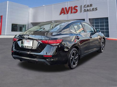 Used 2024 Nissan Sentra SV image 6