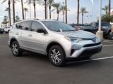 Used 2018 Toyota RAV4 LE image 5