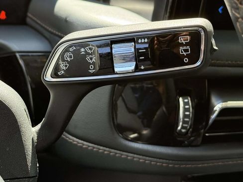 Used 2025 Lincoln Aviator AWD image 27