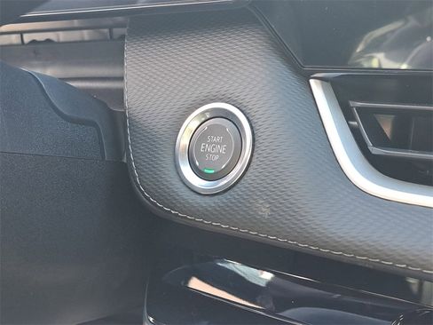 New 2026 Chevrolet Equinox LT w/ Convenience Package II image 11