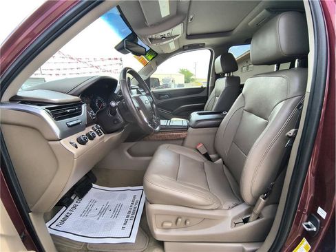 Used 2017 Chevrolet Suburban Premier AWD/4WD image 9