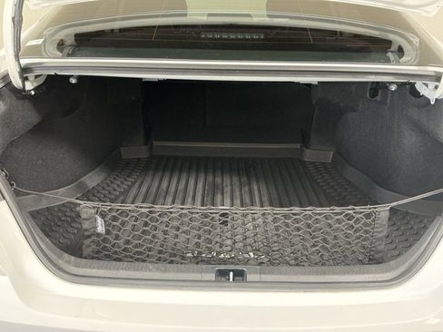 Used 2025 Toyota Camry SE image 29