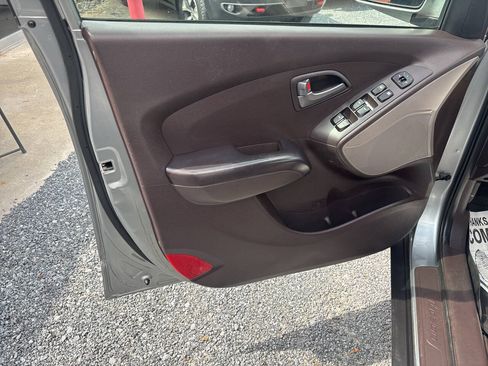 Used 2015 Hyundai Tucson GLS w/ Option Group 02 AWD/4WD image 17