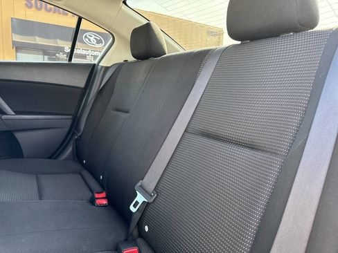 Used 2012 MAZDA MAZDA3 i Sport image 24