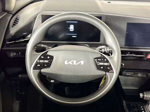 Certified 2023 Kia Niro LX image 14
