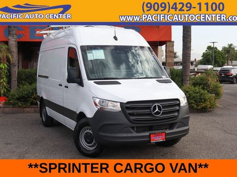 Used 2024 Mercedes-Benz Sprinter 2500 w/ Acoustic Package image 1