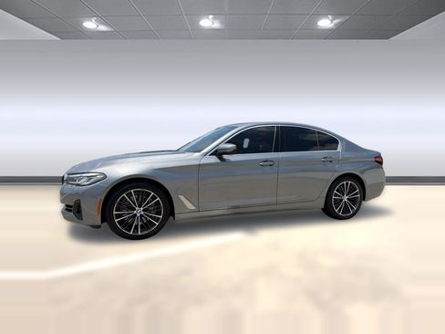 Used 2023 BMW 540i w/ Premium Package RWD image 25