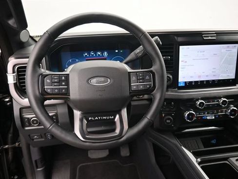 Used 2026 Ford F250 Platinum AWD/4WD image 11