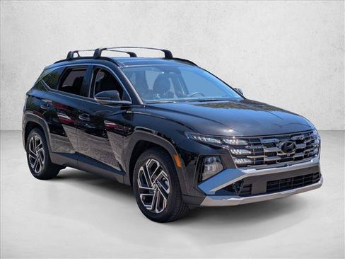 Used 2026 Hyundai Tucson Limited FWD image 3