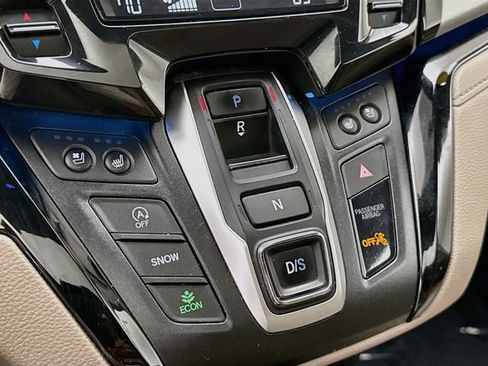 Used 2019 Honda Odyssey Elite image 18
