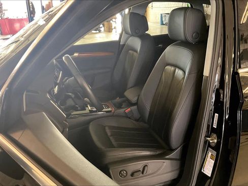 Used 2023 Audi Q5 2.0T Premium Plus image 7