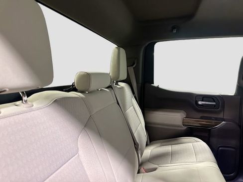 Used 2019 Chevrolet Silverado 1500 RST w/ Z71 Off-Road Package AWD/4WD image 27
