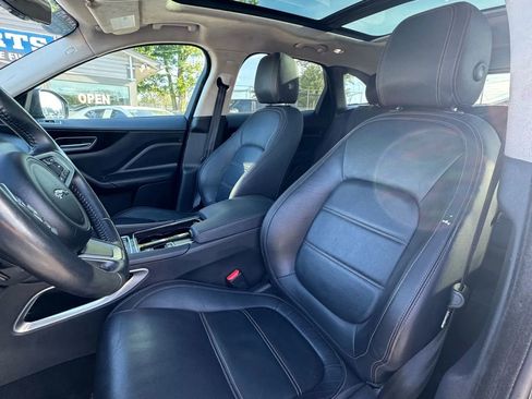 Used 2020 Jaguar F-PACE Prestige image 10