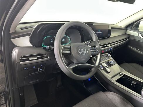 Used 2023 Hyundai Palisade SE image 13