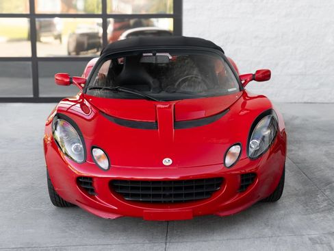 Used 2005 Lotus Elise RWD image 4