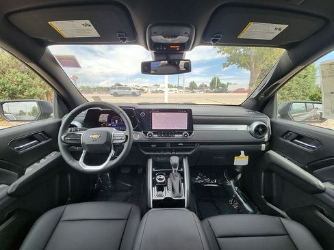 New 2025 Chevrolet Colorado LT w/ LT Convenience Package image 10