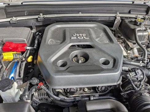 Certified 2022 Jeep Wrangler Unlimited Sahara w/ Cold Weather Group image 26