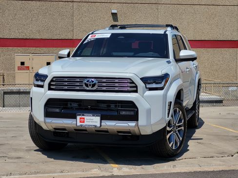 Certified 2025 Toyota 4Runner Limited AWD/4WD image 2