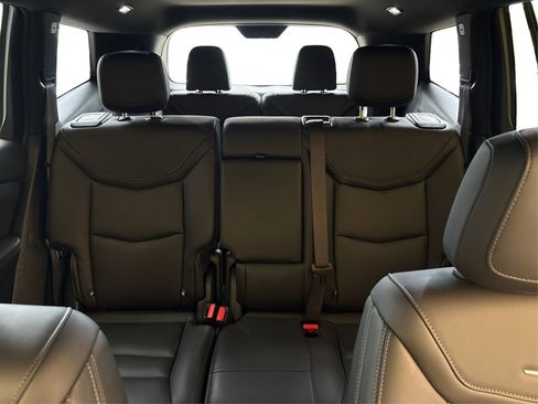 Certified 2023 Cadillac XT6 Luxury FWD image 18