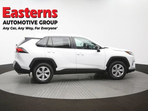 Used 2023 Toyota RAV4 LE AWD/4WD image 43