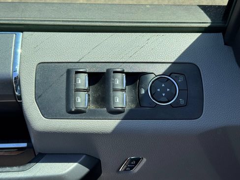 Used 2018 Ford F150 XLT w/ Equipment Group 301A Mid RWD image 14