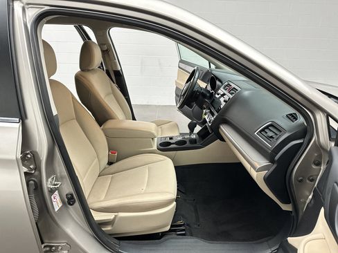 Used 2015 Subaru Outback 2.5i Premium image 19