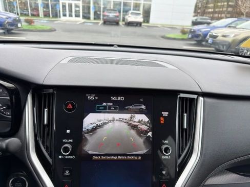 Used 2025 Subaru Outback Premium image 11