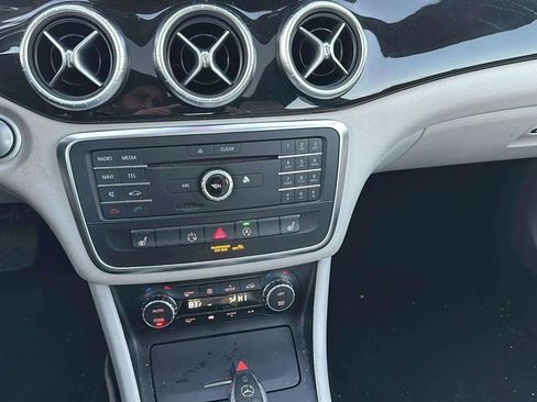 Used 2015 Mercedes-Benz CLA 250 4MATIC image 24