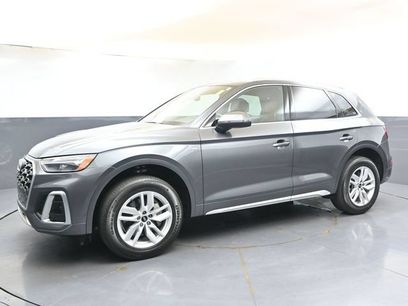 Used 2024 Audi Q5 2.0T Premium w/ Convenience Package