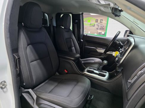 Used 2018 Chevrolet Colorado LT w/ Safety Package AWD/4WD image 21