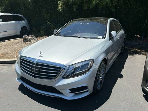 Used 2017 Mercedes-Benz S 550 Sedan image 2