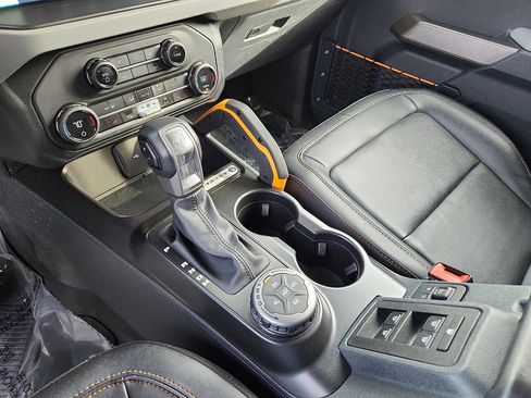 Used 2023 Ford Bronco Badlands w/ Sasquatch Package image 17