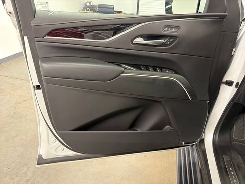 Used 2023 Cadillac Escalade Sport w/ LPO, ONYX Package AWD/4WD image 21