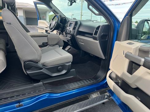 Used 2018 Ford F150 XLT w/ Equipment Group 301A Mid AWD/4WD image 18