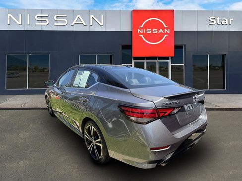 Used 2023 Nissan Sentra SR w/ SR Premium Package FWD image 3