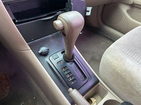 Used 2006 Toyota Corolla CE FWD image 24