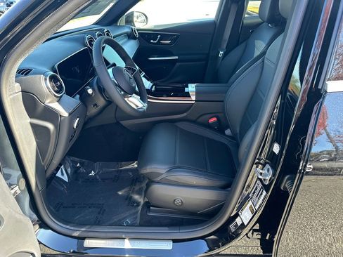 Used 2026 Mercedes-Benz GLC 300 image 10