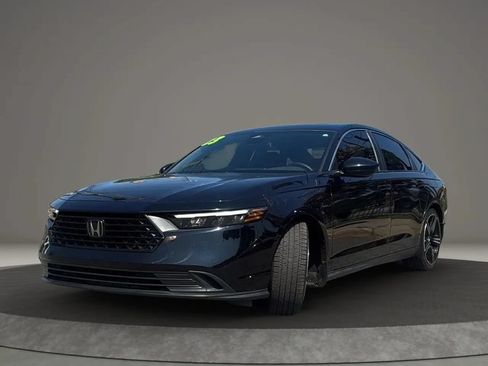 Used 2023 Honda Accord Sport image 3