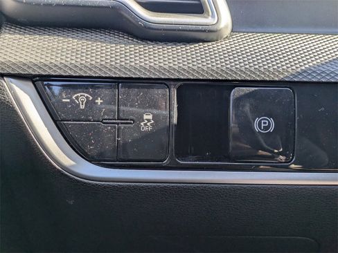 Used 2024 Kia Sportage LX image 22