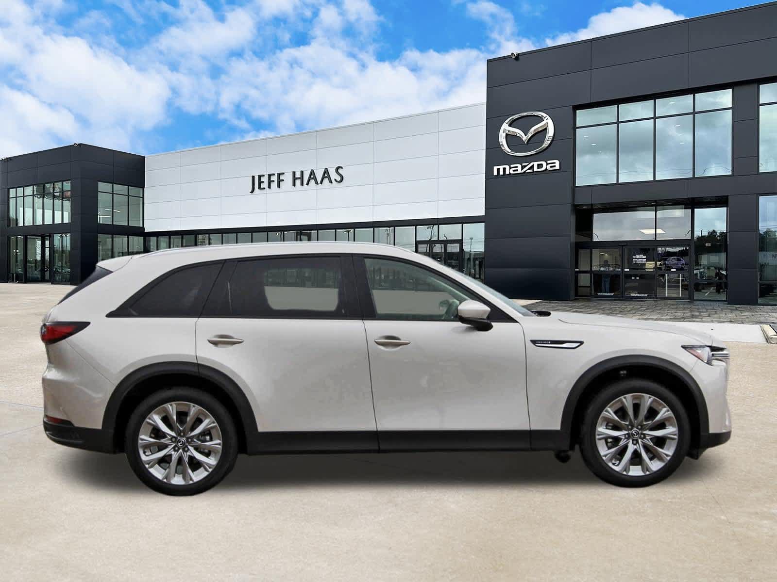 Used 2026 MAZDA CX-90 3.3 Turbo w/ Preferred Package AWD/4WD image 5