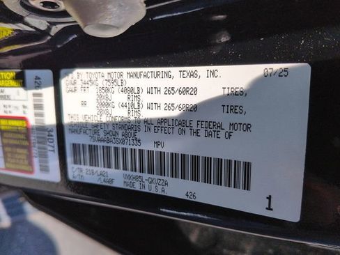 Certified 2025 Toyota Sequoia Platinum AWD/4WD image 14