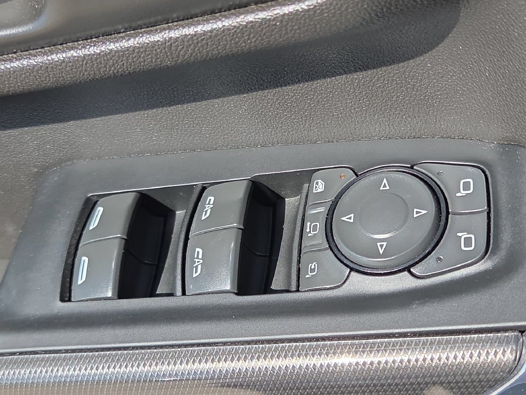 Used 2022 GMC Sierra 2500 AT4 w/ AT4 Premium Plus Package AWD/4WD image 15